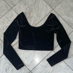 NWOT Mossimo Supply Co. Black Velvet Scoop Neck Long Sleeve Crop Top Size M
